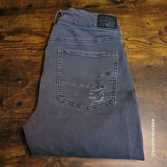 American Eagle Jeans 2 S Tomgirl Mid Rise Super Stretch x Gray Ripped Denim - Picture 3 of 11